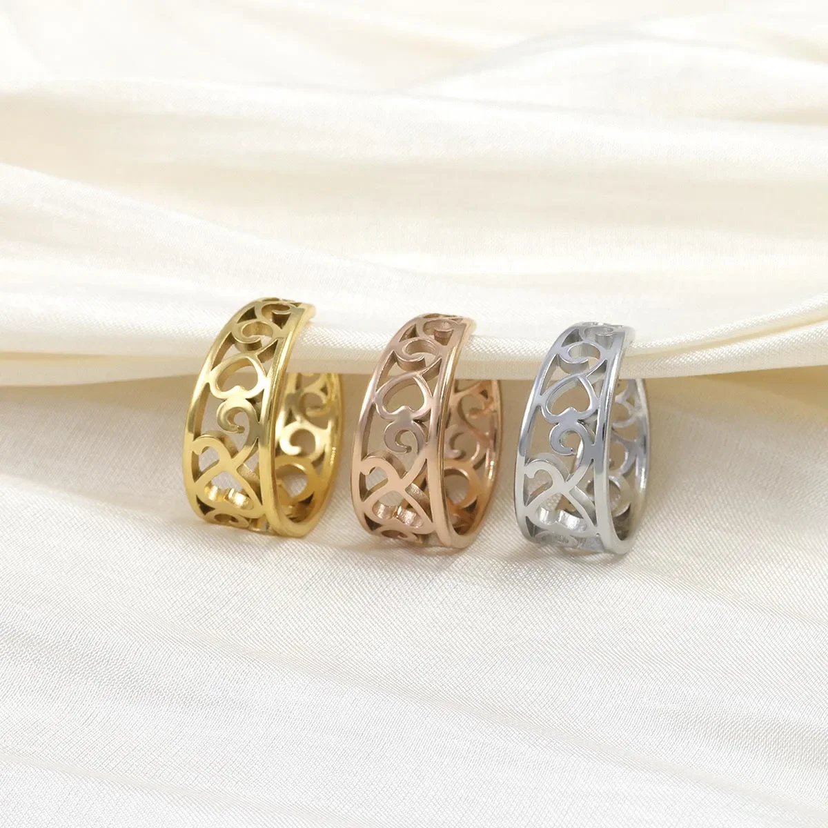 1 pc/3 pcs Lotus Hollow Crown  - Body Jewelry Waterproof บทวิจารณ์และราคา